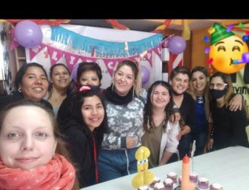 Escándalo en Pigüé: Candidata del Frente de Todos festejó un cumpleaños con juguetes sexuales en un merendero infantil