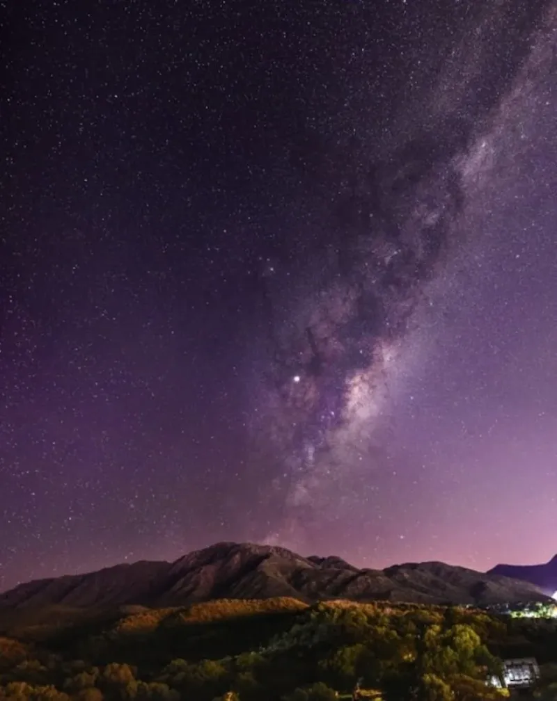 Postal nocturna del Cerro Uritorco