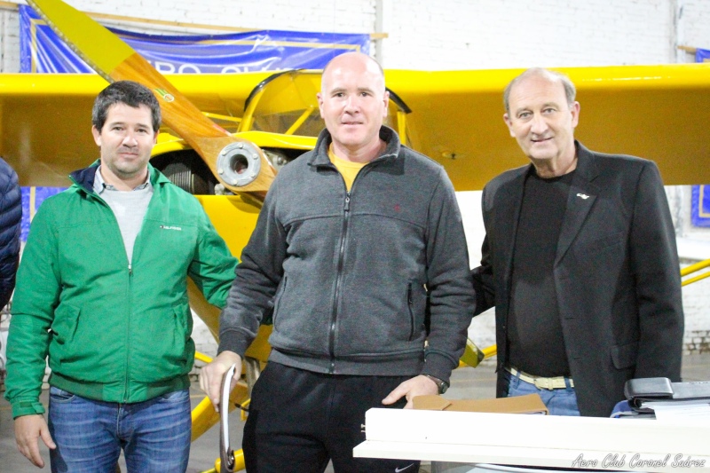 Después de 40 años se recibieron 4 nuevos pilotos comerciales en el Aero Club Coronel Suárez