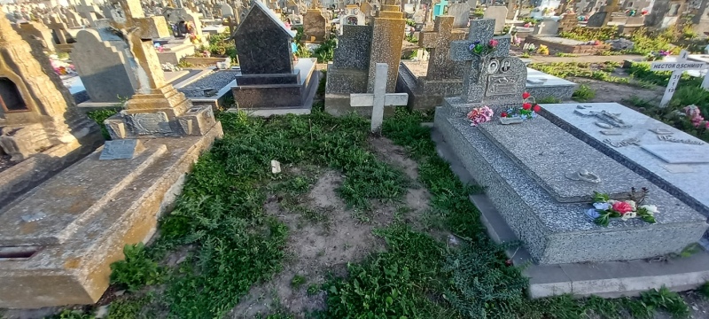 Quejas por el estado de abandono en el cementerio municipal