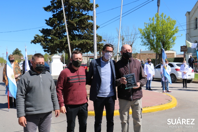 LA COMUNIDAD DE SANTA TRINIDAD DISTINGUIÓ A SUS VECINOS