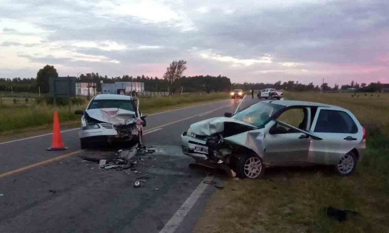 Choque frontal en Ruta 3: dos personas resultaron heridas