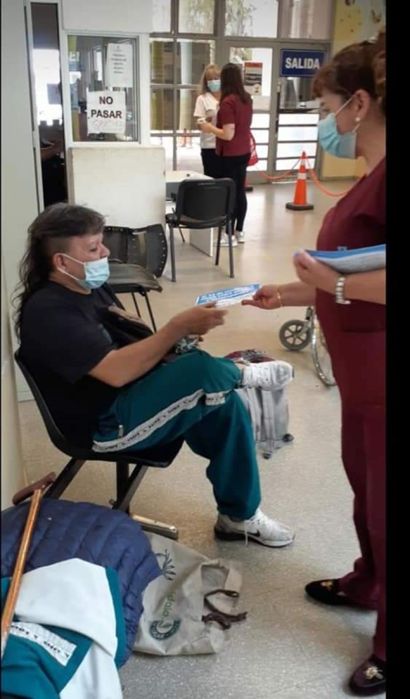 En La Pampa médicos y enfermeros reparten boletas del Frente de Todos en el Hospital