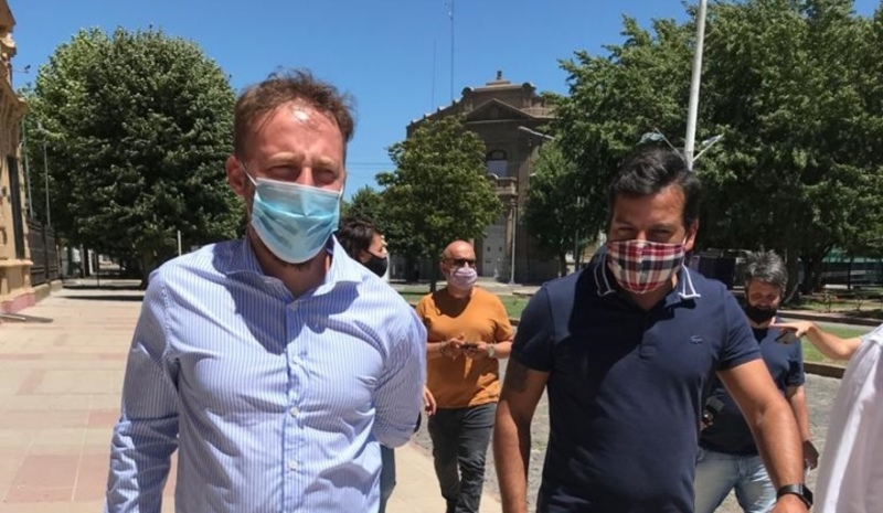 Flavio Diez acompañó a Otermin en su visita a Coronel Suárez en enero de 2021. Estuvieron en el Creus