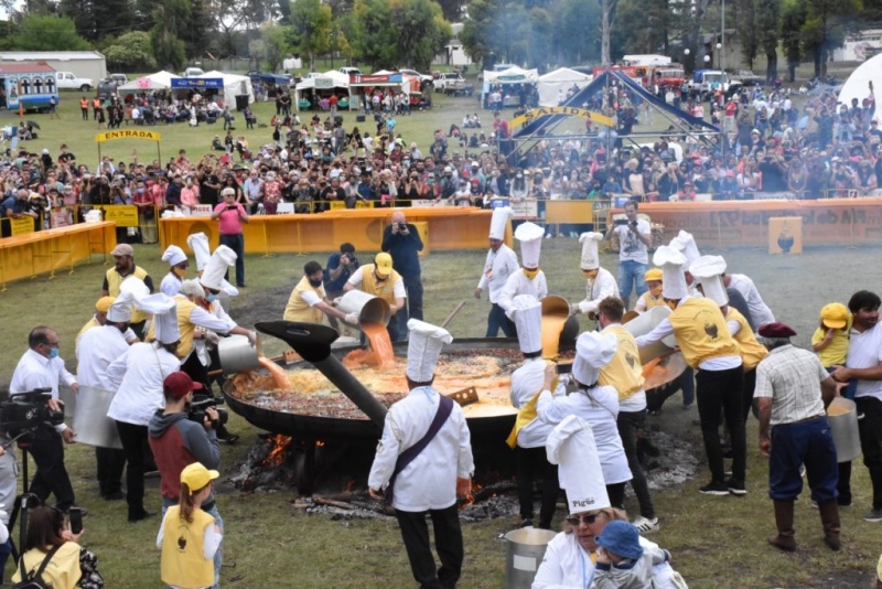 La Omelette Gigante de Pigüé repitió sus éxitos anteriores