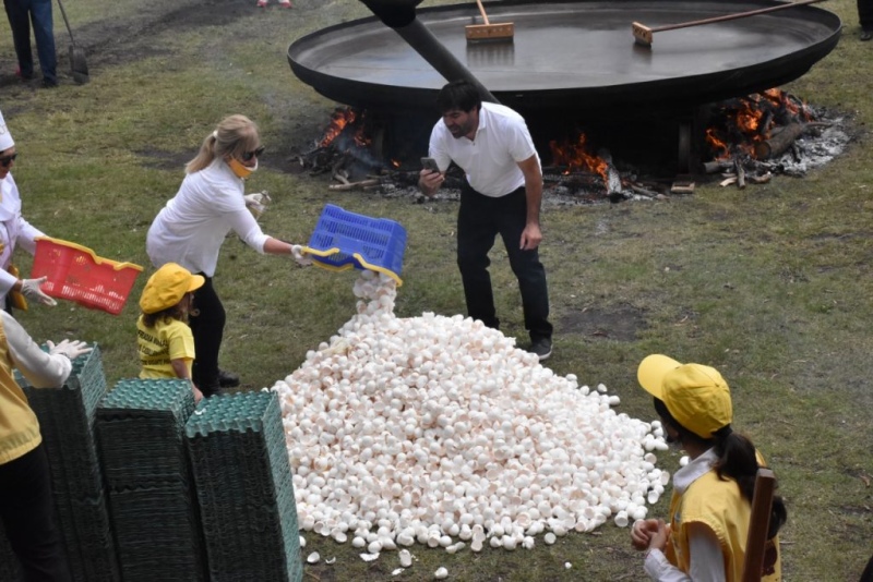 La Omelette Gigante de Pigüé repitió sus éxitos anteriores