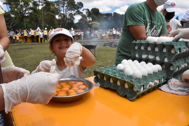 La Omelette Gigante de Pigüé repitió sus éxitos anteriores