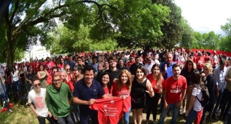 Facundo Manes se mostró con la nueva presidente de la Juventud Radical