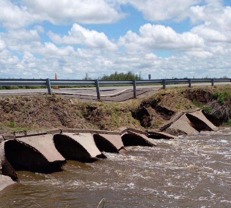 Por posible desmoronamiento no se puede circular en un tramo de la ruta 33