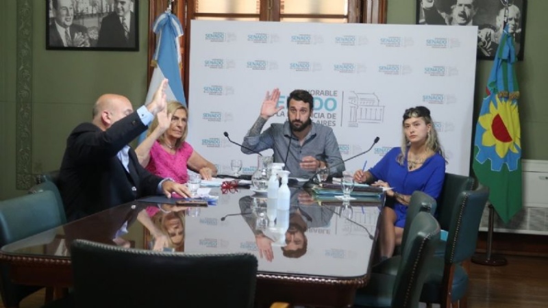 Un senador se hartó de todo y le dijo a sus colegas que dan vergüenza