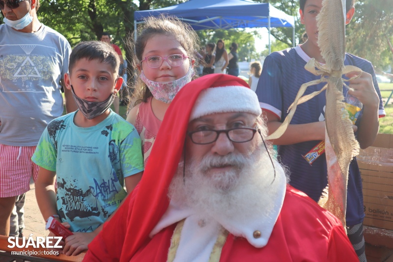 Inauguraron nuevos juegos en la plaza “Tambor de Tacuarí”