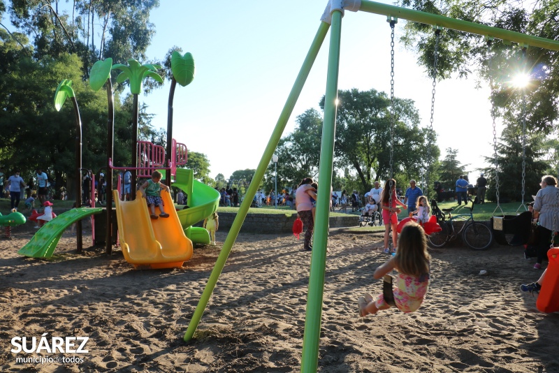 Inauguraron nuevos juegos en la plaza “Tambor de Tacuarí”