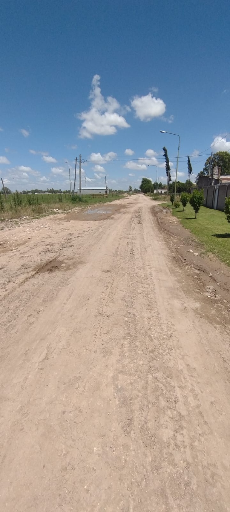 Las calles de Villa Belgrano están explotadas