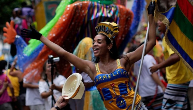 Rio de Janeiro canceló el carnaval callejero más grande del mundo