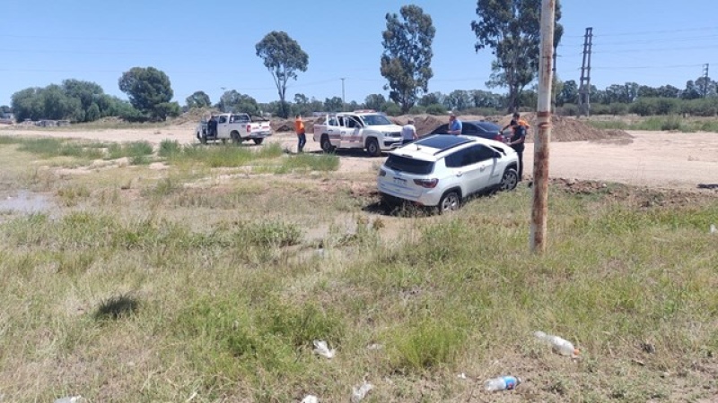 Fuerte choque en la Ruta 33: una camioneta embistió la parte trasera de un colectivo