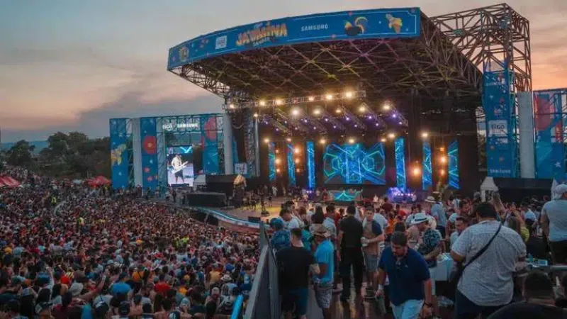 Tiroteo y pánico en un festival en Paraguay: asesinaron a balazos a una influencer y a un espectador