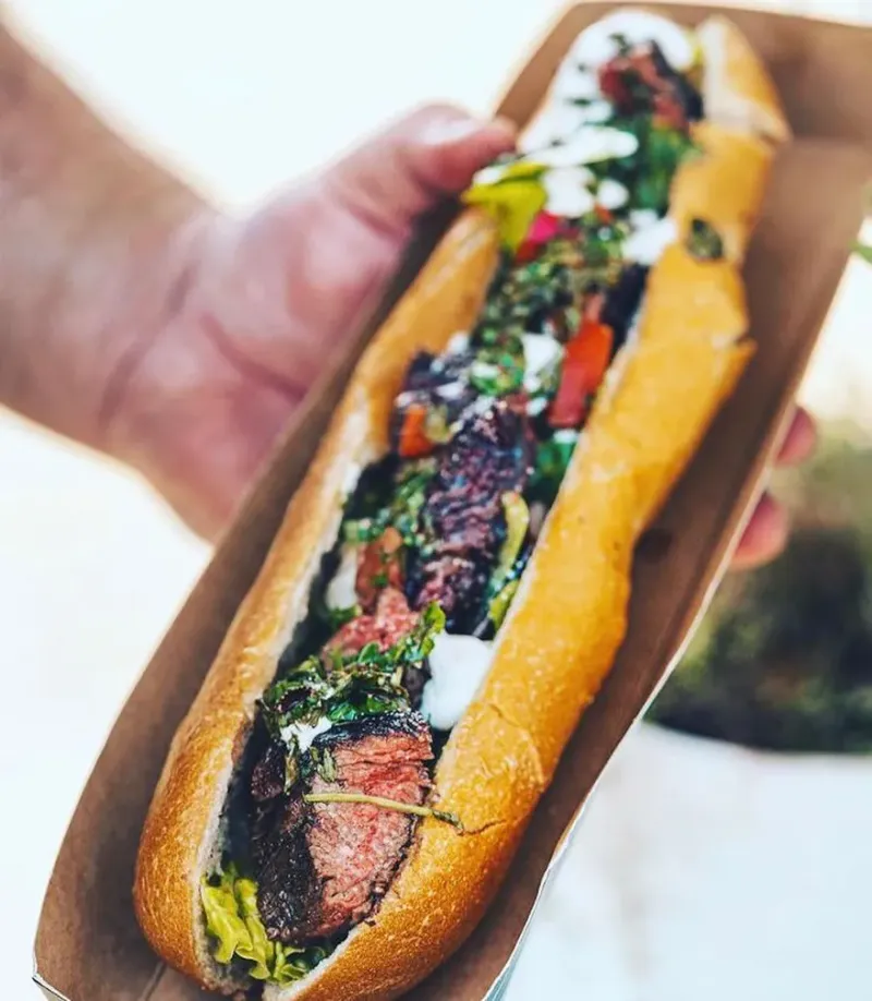 El chimichurri en los sandwiches argentinos conquistó a los daneses.