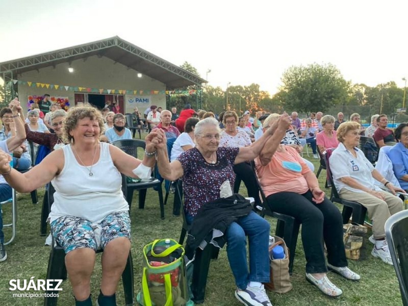 La Colonia de Vacaciones de Personas Mayores festejó San Valentín