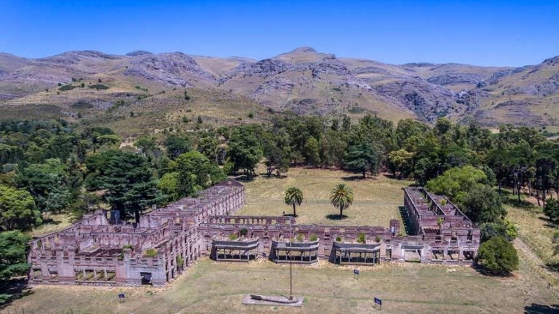 El lujoso ex Club Hotel de la Ventana sufrió varias embestidas a pesar de ser un valioso patrimonio histórico y cultural de la región.