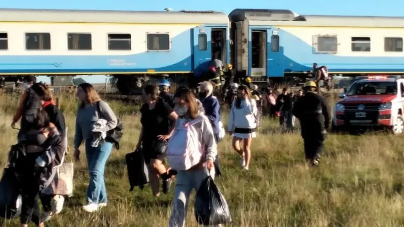 Descarrilamiento del tren, lo que cuenta una suarense: “Se sintió como si pasásemos por encima de 8 lomos de burro”