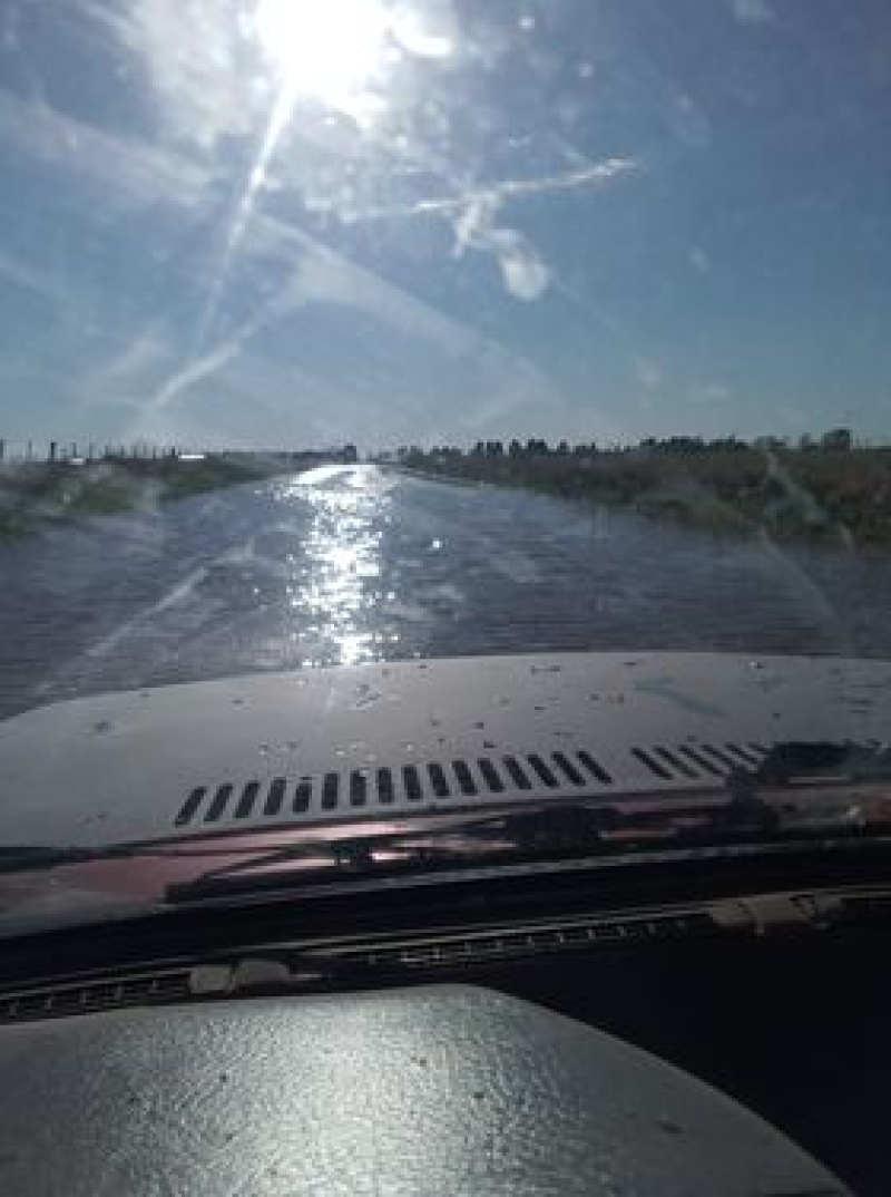 Luego de cada lluvia, la calle Juncal se transforma en el ”río” de Santa Trinidad