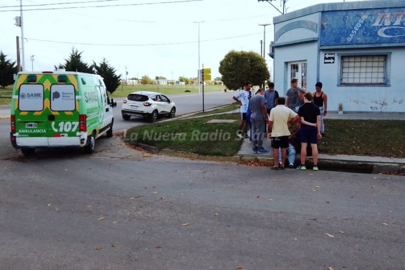 Un hombre cayó de improviso en una boca del sistema de desagües pluviales