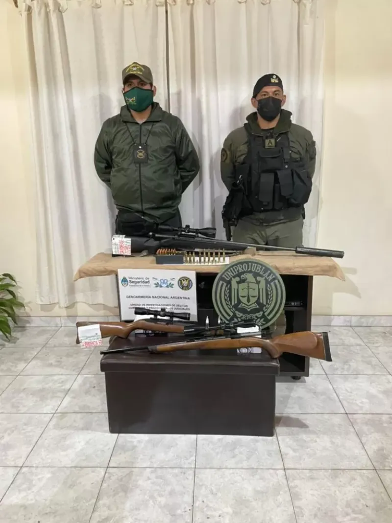 Allanamiento en Tornquist: Gendarmería incauta armas utilizadas para caza ilegal