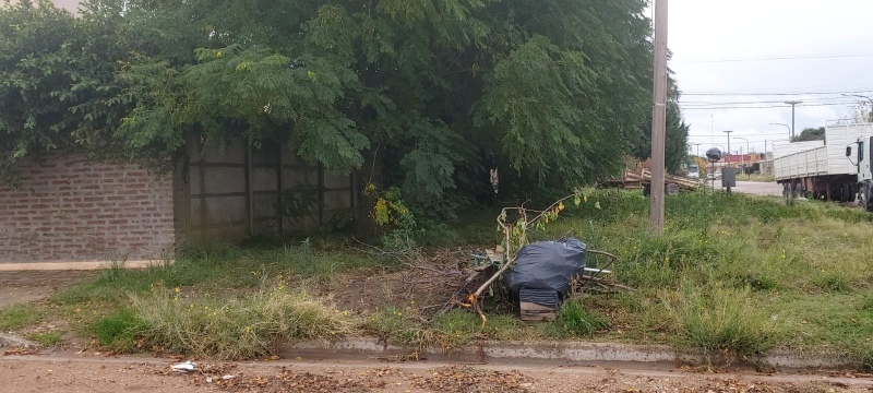 Juntos pide limpieza en un sector de la ciudad que parece abandonado a su suerte