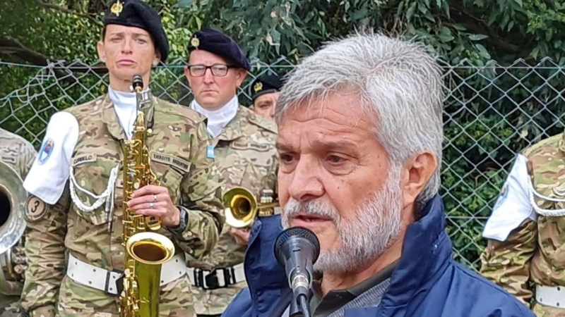 Si no entendemos la guerra, si no vivimos la causa, conocemos la cuestión honrando la gesta, será difícil recuperar las islas