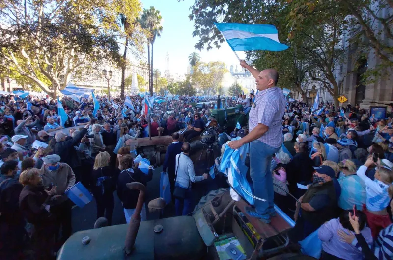 ”Gasten menos, arréglense con lo que tienen o dedíquense a otra cosa”