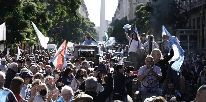 ”Gasten menos, arréglense con lo que tienen o dedíquense a otra cosa”