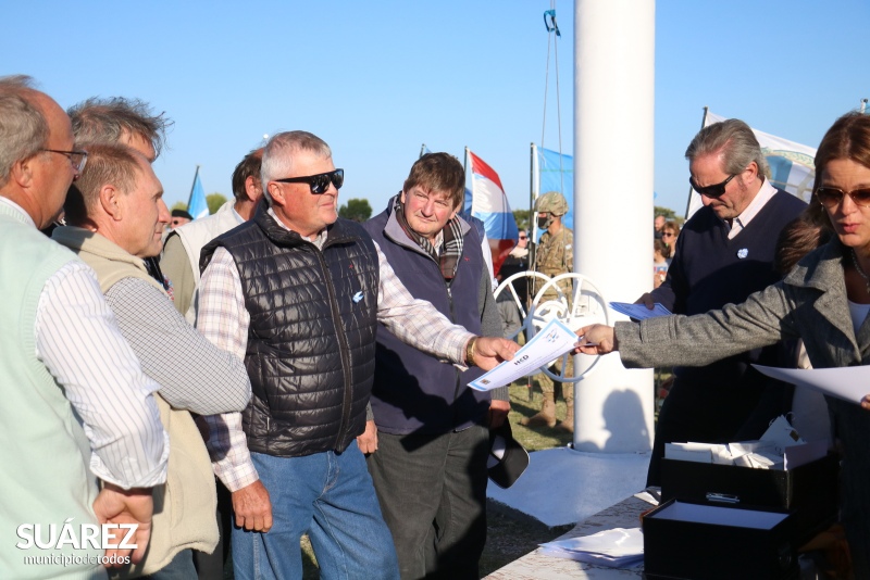 Gran acompañamiento popular al acto recordatorio por los 40 años de Malvinas