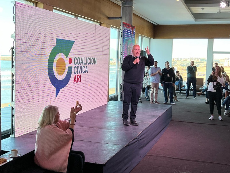 Lilita Carrió cerró el Congreso de la Coalición Cívica en Mar del Plata con presencia suarense