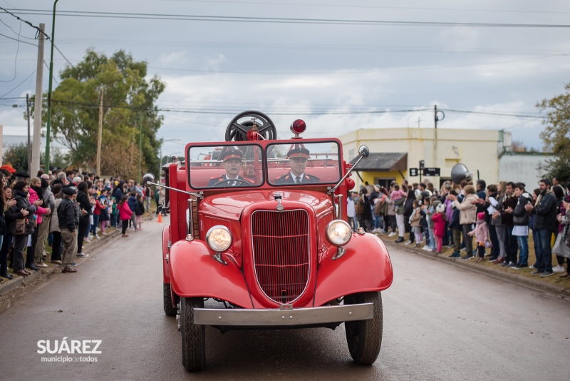 Un desfile que mostró al barrio en su magnitud