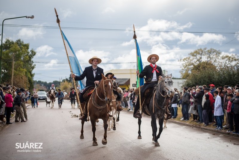 Un desfile que mostró al barrio en su magnitud