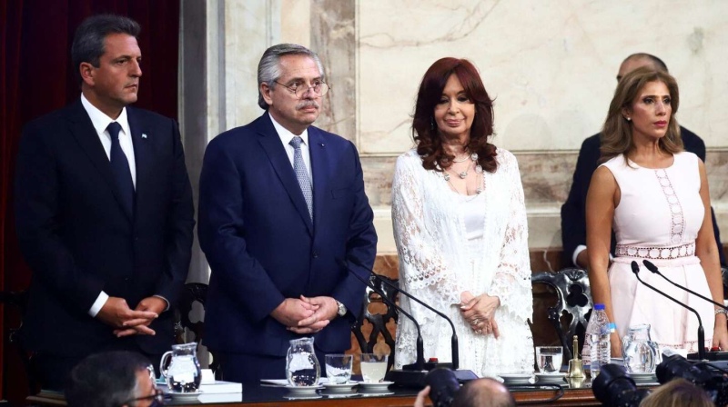 El millonario gasto en medio de la interna entre Alberto Fernández y Cristina Kirchner. 