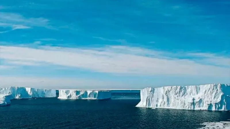 Antártida: Investigadores encuentran un “mundo oculto” bajo el hielo