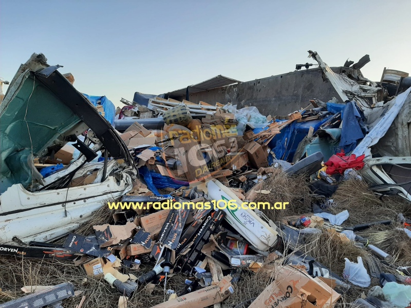 Un joven chofer de 33 años falleció en grave accidente de camiones en Ruta 65.