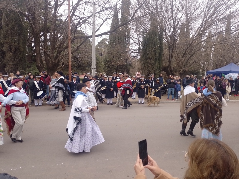 En Huanguelén se hizo el acto por el Día de la Independencia sin ningún representante del Ejecutivo