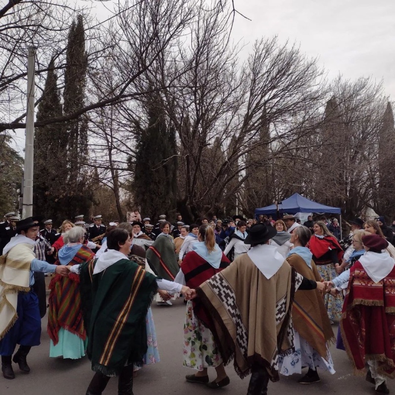 En Huanguelén se hizo el acto por el Día de la Independencia sin ningún representante del Ejecutivo