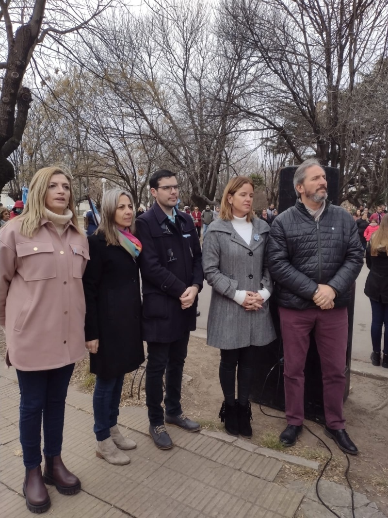 En Huanguelén se hizo el acto por el Día de la Independencia sin ningún representante del Ejecutivo