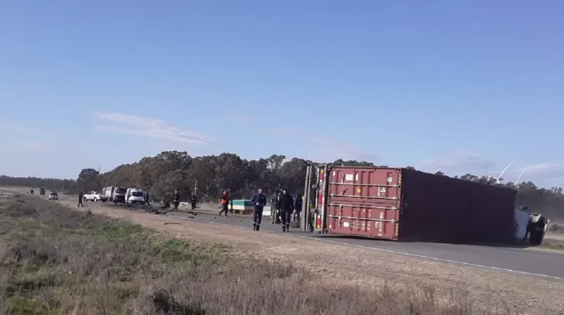 Una mujer falleció en choque frontal en la ruta 51