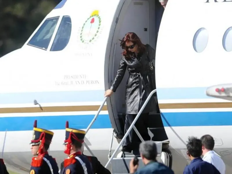 Cristina Kirchner gastó casi $12 millones para trasladarse al Calafate para inaugurar una sala de cine