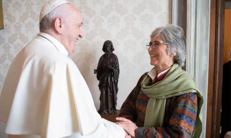 El Papa designó a tres mujeres en organismo que nombra a obispos: una es argentina