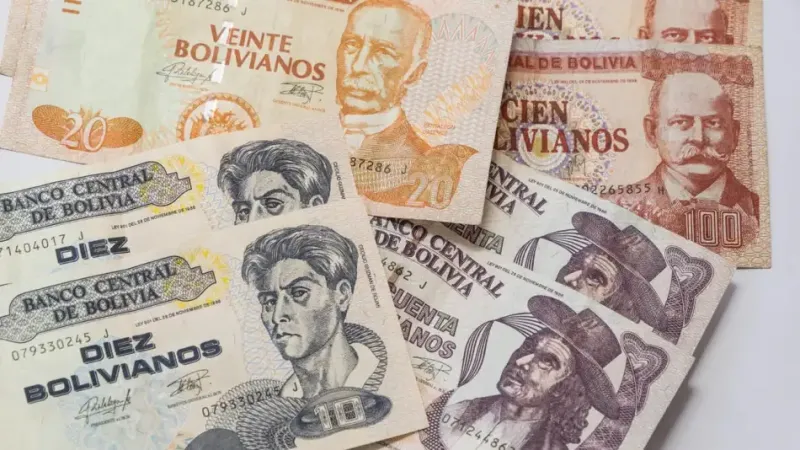 Ni peso ni dólar: en el norte argentino los ahorristas ya prefieren la moneda boliviana