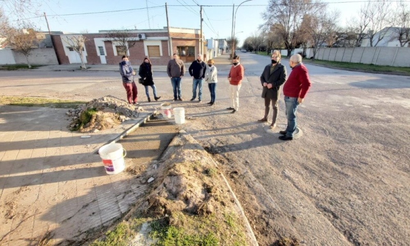 La construcción de rampas es una cuestión espasmódica que no responde a plan serio, por lo cual las personas con dificultades no encuentran una solución a su problema