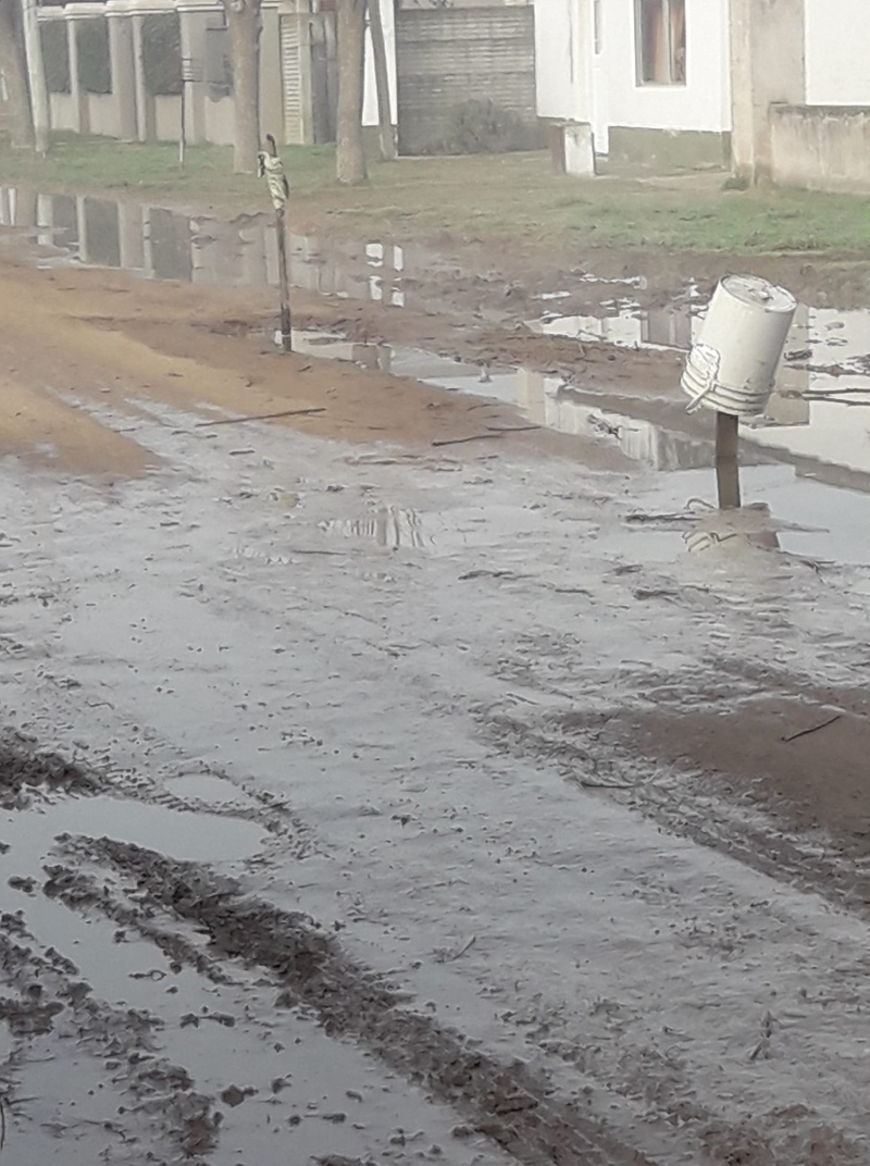 Reclaman el arreglo de una pérdida de agua