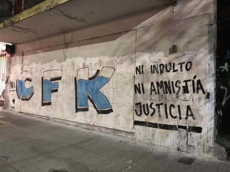 Insólito: el kirchnerismo ahora lanza campaña contra el indulto a Cristina Fernández de Kirchner