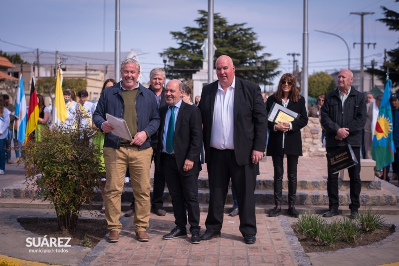 Vecinos distinguidos durante la Kerb de Santa María