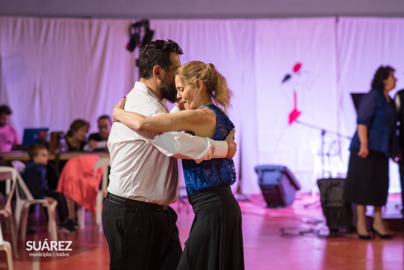 Una noche a pura milonga se vivió en el polideportivo municipal